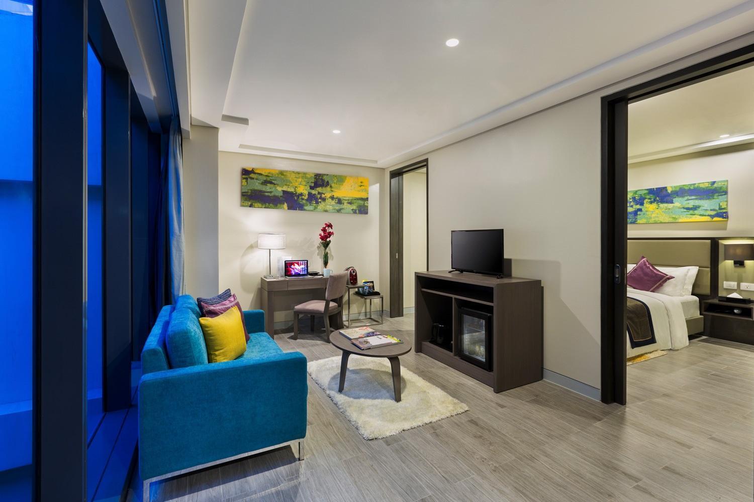 1 Bedroom Junior Suite Living Room