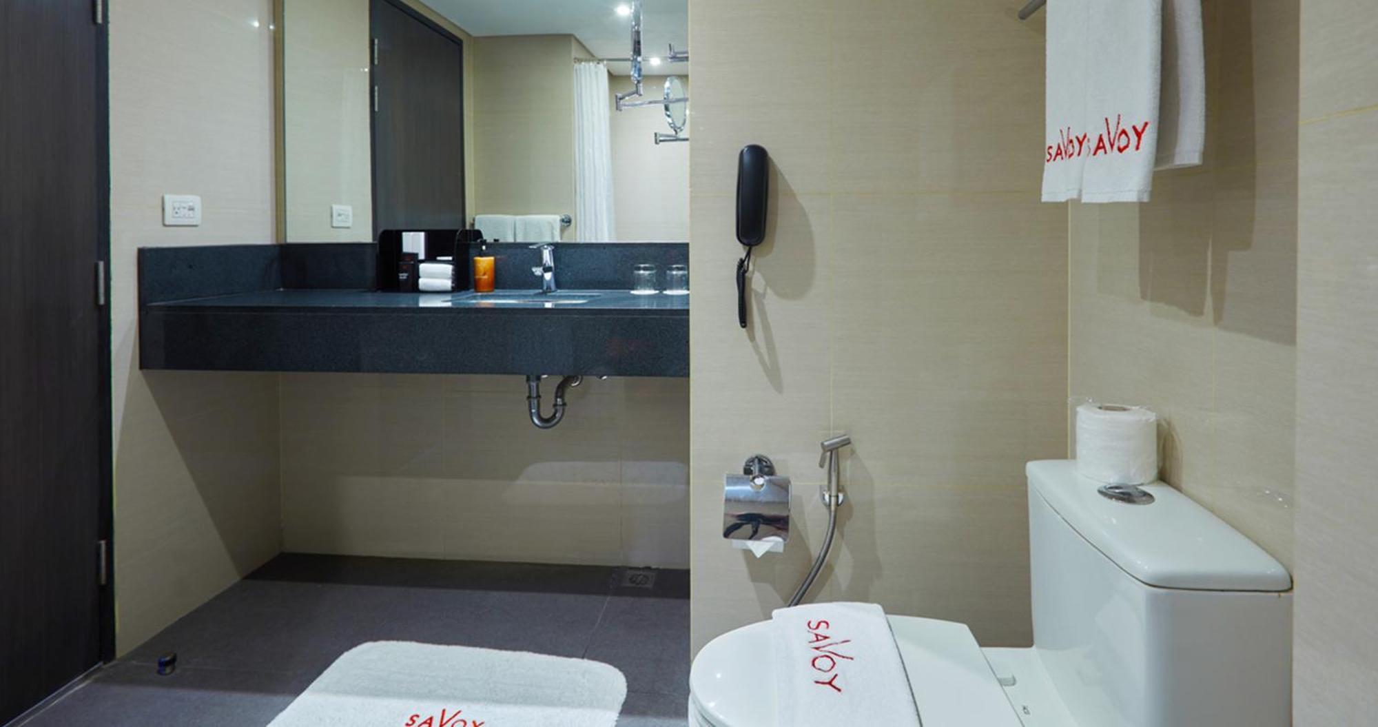 Premier Queen Access to Pool Gym