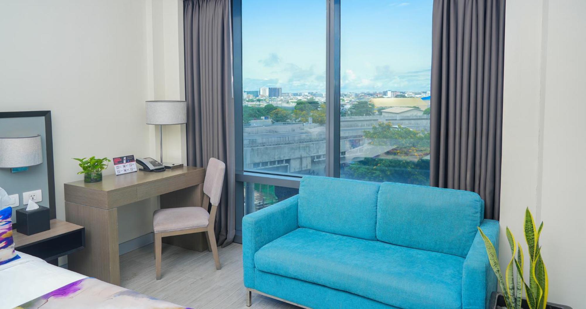 Premier Queen Access to Pool Gym